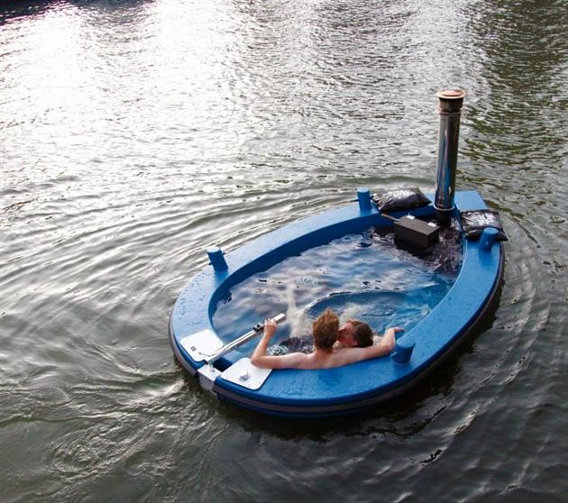 Hot-Tub-Boat-by-Hot-Tug-1.jpeg