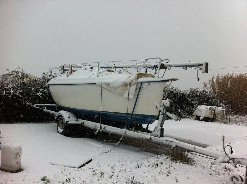 Mary sotto la neve.JPG