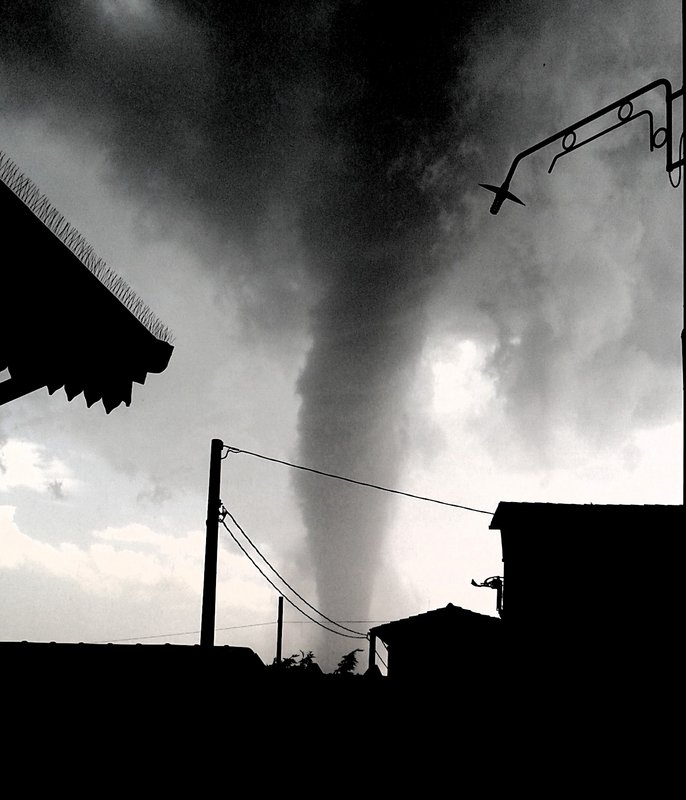 3 maggio tornado.jpg
