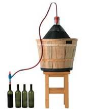 imbottigliare-damigiana-vino.jpg